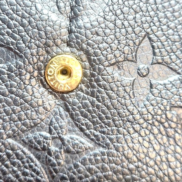 Authentic Louis Vuitton Sarah wallet - Picture 8 of 12